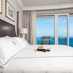 Royal Blue Hotel