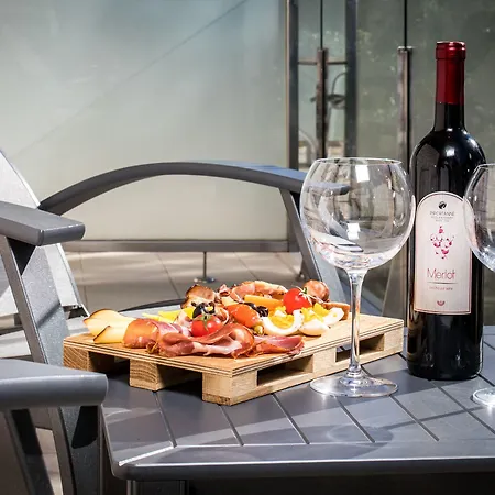 Отель Royal Blue 5*