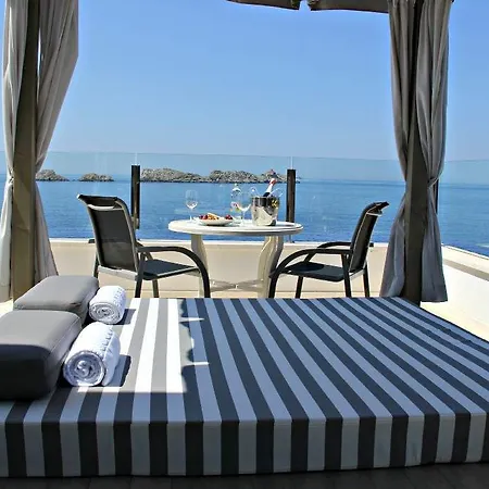 Hotel Royal Blue